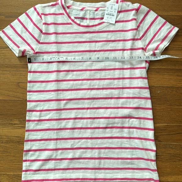 🌷J. Crew pink/white striped Girlfriend tee. Size XS. NWT. - Picture 4 of 9
